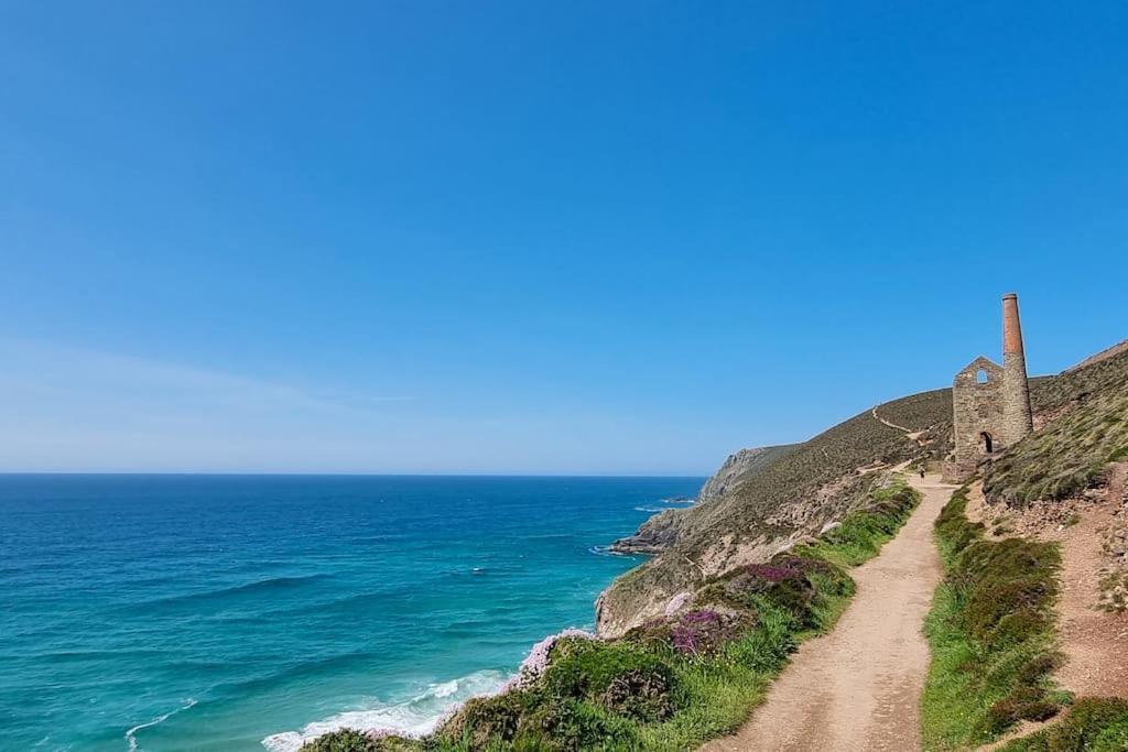 Cornish Village Getaway Gwennap Bagian luar foto